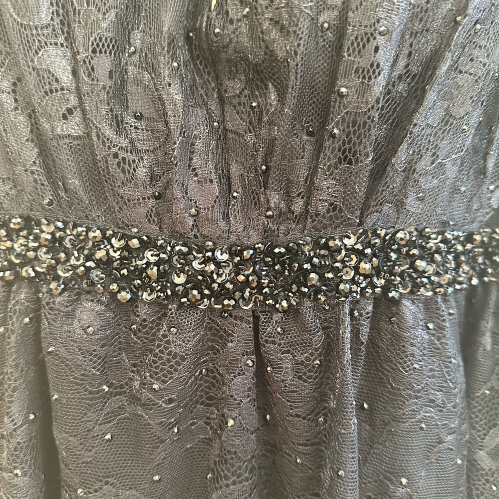 MAC DUGGAL Black Lace Overlay Short Sleeve Empire Waist V Neck Midi Dress 16 NWT - Picture 12 of 16